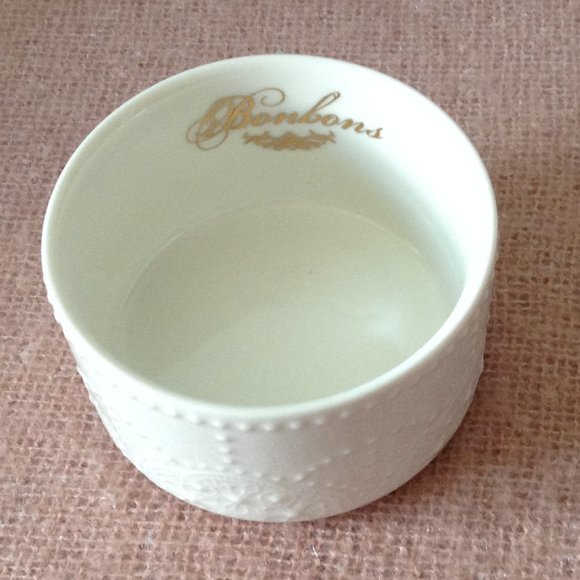 Bonbon/Trinket Dish, White with Gold Script - Picture 4 of 8